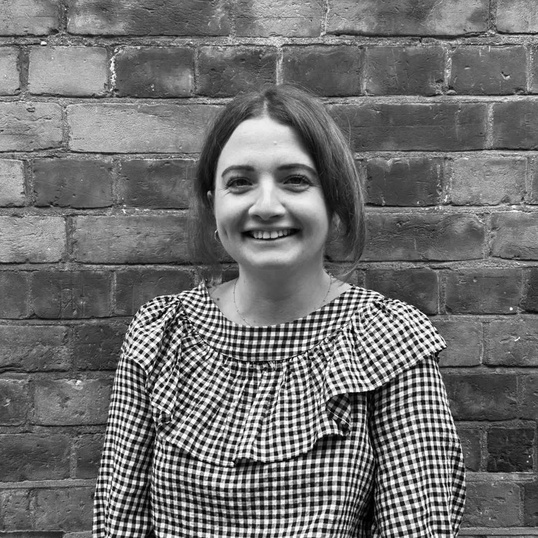 Miranda Howlett, The Media People